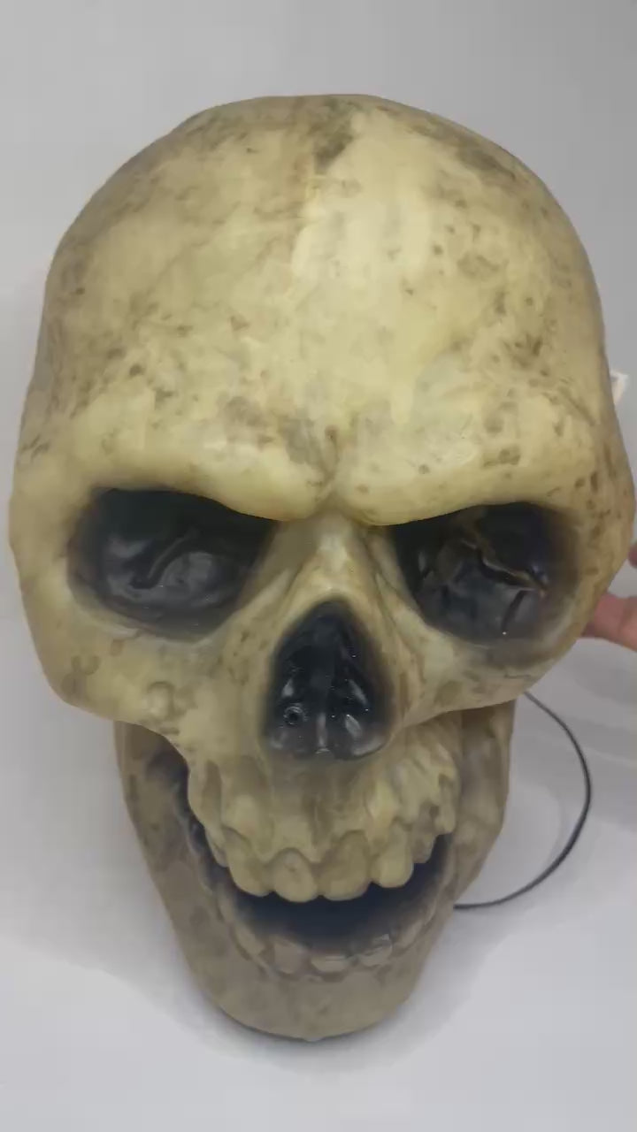 New With Tags - Gemmy Halloween Rotten Skull With Phrases Animated Talking Skull
