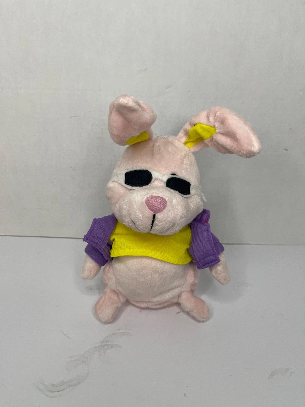 See Video - RARE Gemmy 2011 Hip Hop Bunny Rapping Rabbit Animated Dances "Yeah" Usher