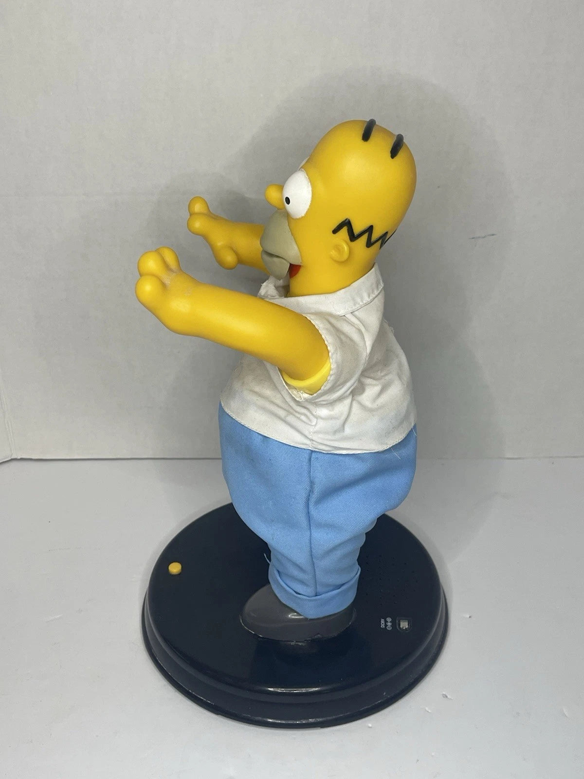 See Video - Fully Working Gemmy 2002 13" The Simpsons Homer Simpson Dancing Figurine